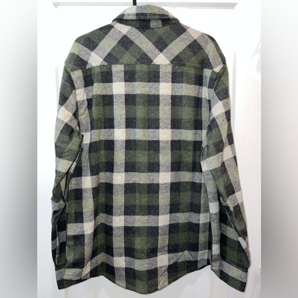 Chaps by Ralph Lauren Men's Knit Flannel Shirt, Green, Plaid, Small, NWT - Picture 2 of 3